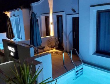 One-Bedroom Villa