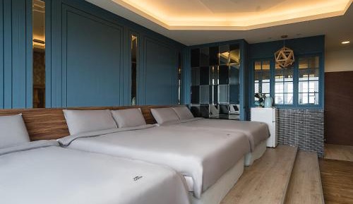 Family Room with Sea View