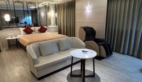 Deluxe Double Room (Check-in after 21:00)