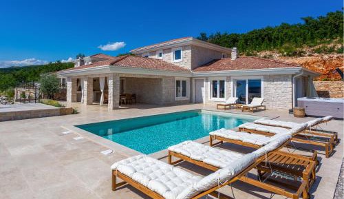 Four-Bedroom Vacation Home