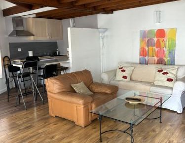Two-Bedroom Apartment (10 adults)