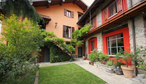 Three-Bedroom Holiday Home 