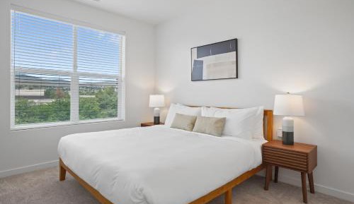 Two-Bedroom Apartment (Self Check-in with Virtual Front Desk)