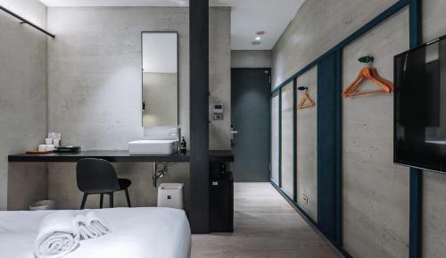 Standard Double Room (No Window)