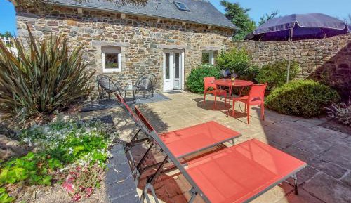 One-Bedroom Holiday Home