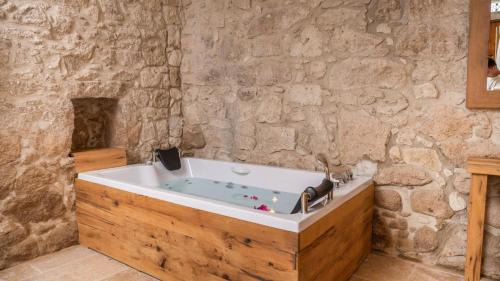 King Room with Spa Bath