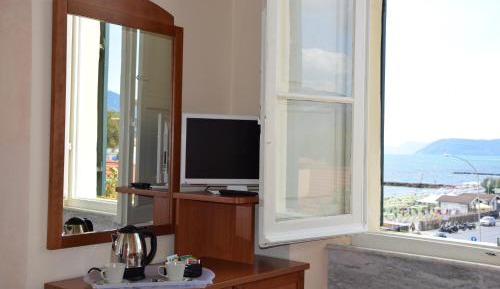 Double Room with Front Sea View