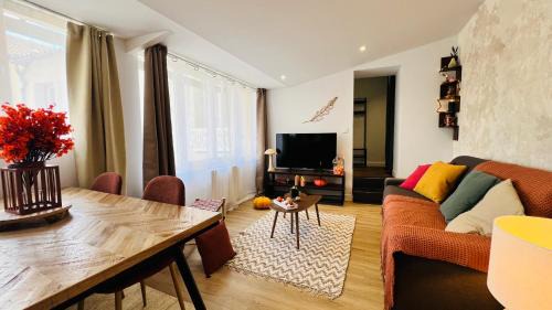 Two-Bedroom Deluxe Apartment