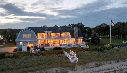 Six-Bedroom House