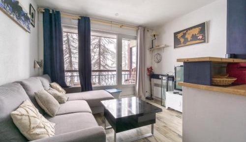 Superior One-Bedroom Apartment with Balcony