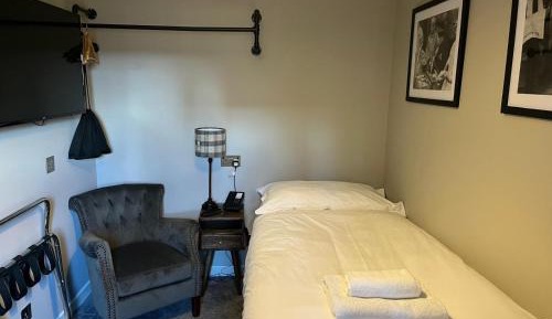 Budget Single Room