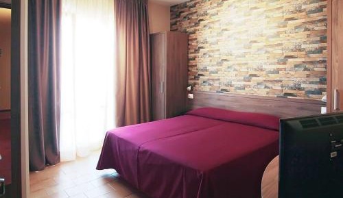 Economy Double or Twin Room Lato Ferrovia