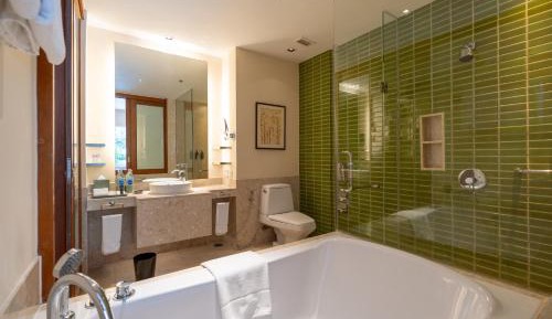 Two-Bedroom Corner Suite with Resort View