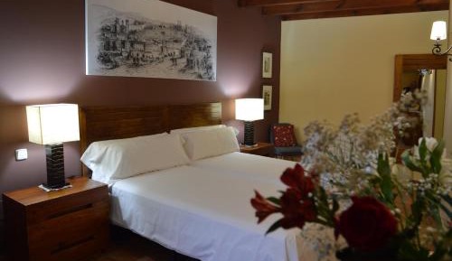 Twin room 3