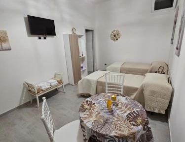 Twin Room with Private Bathroom