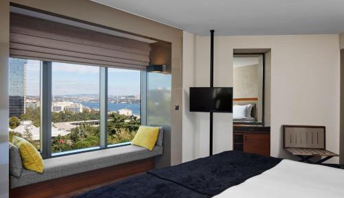 Junior Suite with Bosphorus View