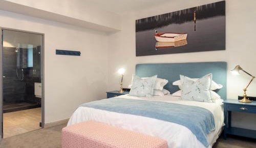 Queen Suite with Sea View