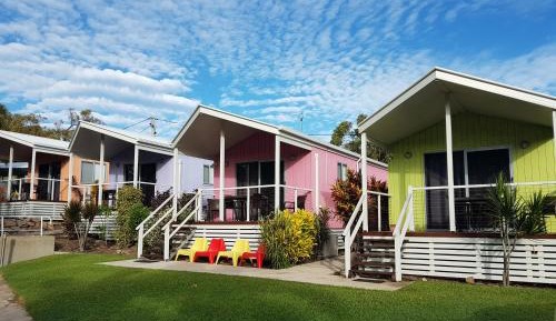 Beach Bungalow with Garden View 