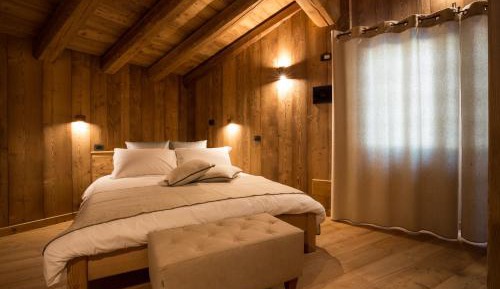 Double Room with Mountain View