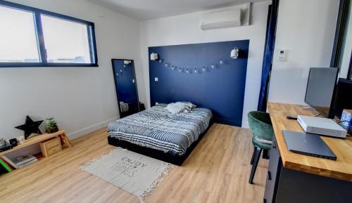 Double Room with Private External Bathroom