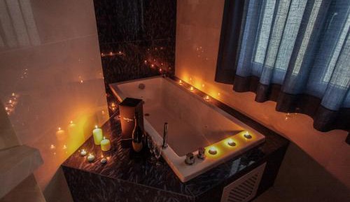 Deluxe Double Room with Bath