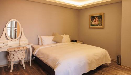 Double Room with Mountain View