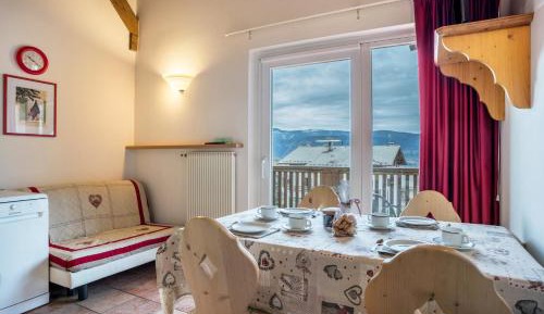 Superior One-Bedroom Apartment with Balcony
