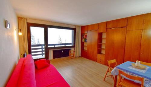Studio with Balcony