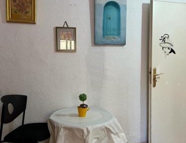 Deluxe Room (1 adult + 1 child)