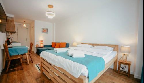Studio Apartment