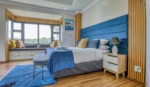 Suite with Pool View