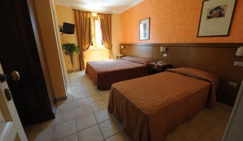 Basic Triple Room