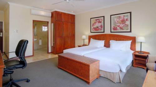 Guest room, 2 Twin Beds, Garden view