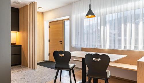 Superior One-Bedroom Apartment