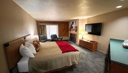 Deluxe King Room