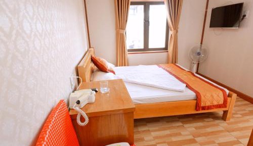 Double Room with Mountain View