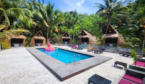 Bungalow with Garden View