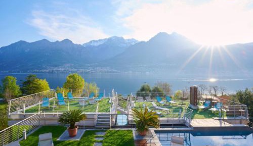 Deluxe Four-Bedroom Apartment - Split Level