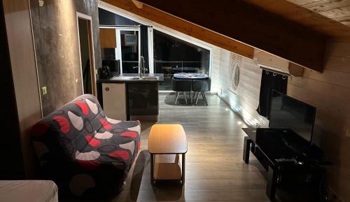 Apartment with Garden View