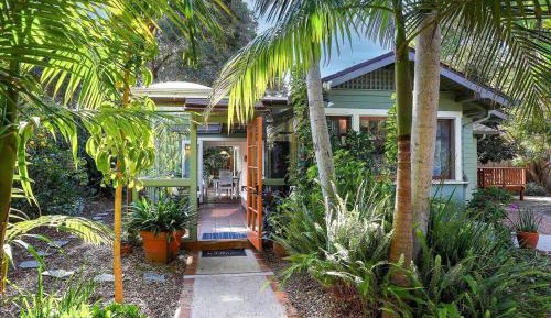 Two-Bedroom Holiday Home