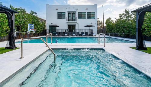 Two-Bedroom Apartment with Balcony