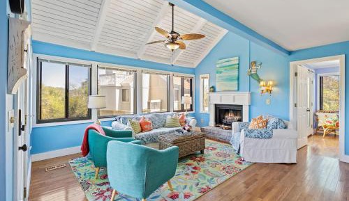 Two-Bedroom Holiday Home
