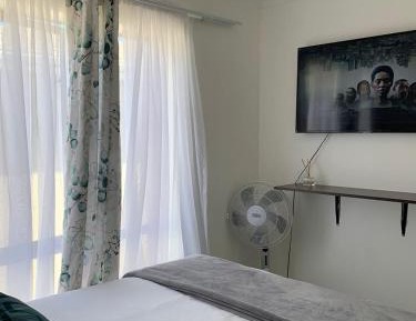 Single Room with Shared Bathroom