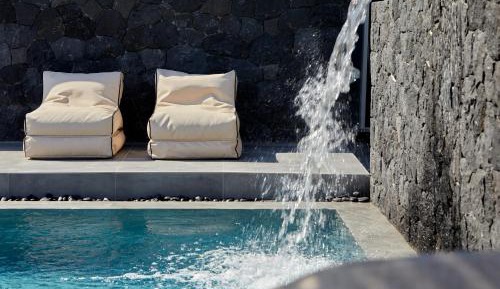 Spacious Suite with Hot Tub