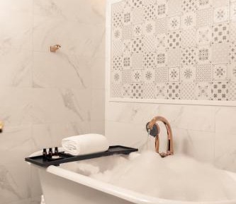 Grand Deluxe Double Room