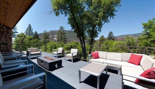 Five-Bedroom Holiday Home