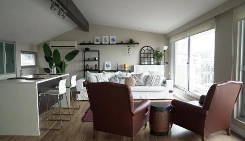 One-Bedroom Apartment with Balcony and Sea View