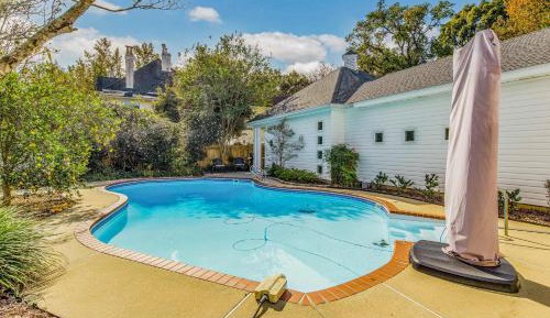 One-Bedroom Holiday Home