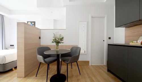 Medium Studio with Kitchenette and Terrace