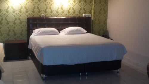 Junior Suite with Spa Bath
